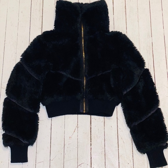 zara faux shearling bomber jacket